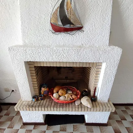 Beachfront Charming Maisonette מולה קליבה